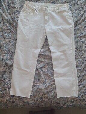 Old Navy White Mid-Rise Boyfriend Jeans